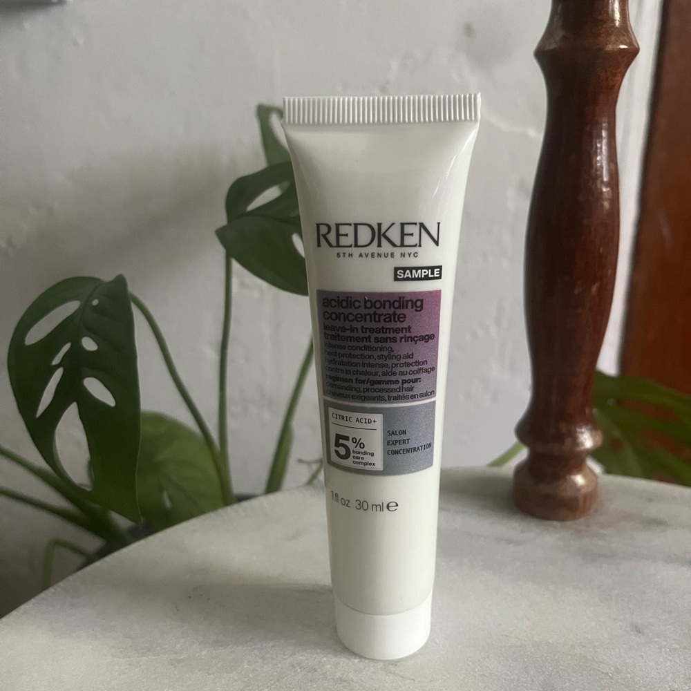 ✨$4 Redken Acidic Bonding Concentrate Leave-In Treatment mini